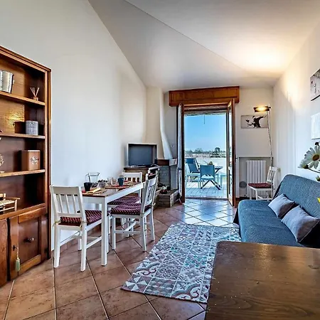 アパート Il Terrazzo Sul Tramonto